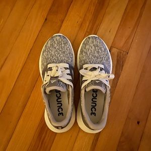 adidas Women's Edge Lux 3 Running Shoe